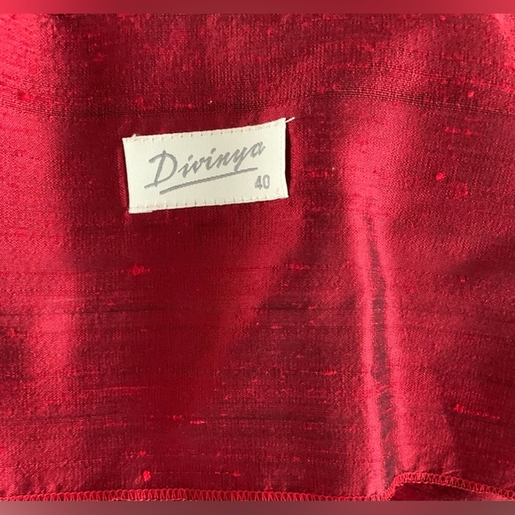 Gorgeous burgundy like dark red shiny 100% silk blazer 3/4 sleeves pocket caps 8 - Picture 10 of 10